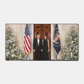 ドナルド&メラニアトランプのクリスマスホワイトハウス デスクマット (正面)
