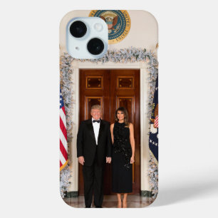 ドナルド&メラニアトランプのクリスマスホワイトハウス iPhone 15ケース