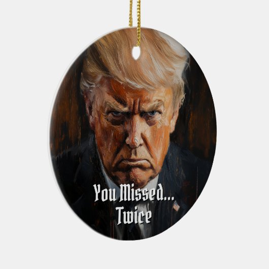 ドナルド・J・トランプ・マグ大統領が2024年に恋しく思射殺した セラミックオーナメント (右)