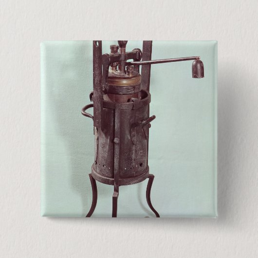 ドニ・パパン1679年が発明する圧力鍋 缶バッジ (正面)