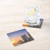 ドハ、カタール市上の日没 スクエアペーパーコースター (インサイチュ)