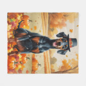 ドバーマンインサンクスギビング紅葉 フリースブランケット (正面(横))