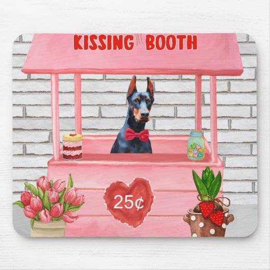 ドバーマンドッグバレンタインデーキスをするス マウスパッド (正面)