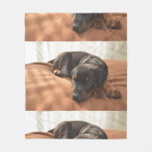ドバーマンピンシャーの子犬 フリースブランケット (正面)