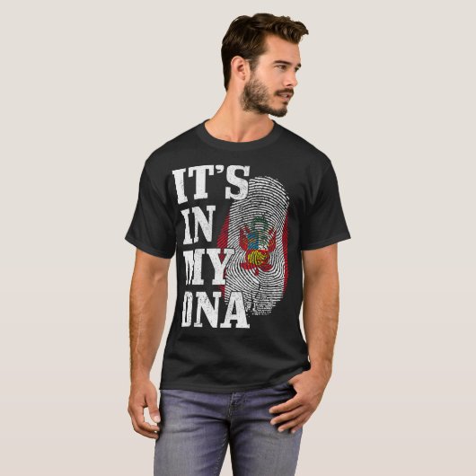 ドミニカとメキシコ伝統国旗のプライドDNAハーフ Tシャツ (正面フル)