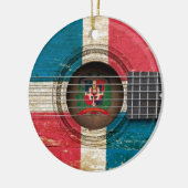 ドミニカ共和国の旗が付いている古いアコースティックギター セラミックオーナメント (左)
