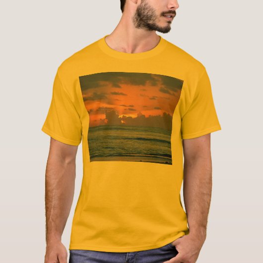 ドミニカ共和国の日の出 Tシャツ (正面)