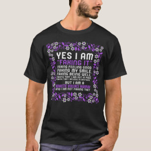 ドメスティックバイオレンス認識度シャツYesI Am Tシャツ