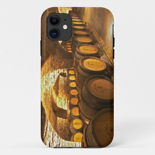 ドメーヌ・コントの地下室のオーク樽 Case-Mate iPhoneケース (裏面)