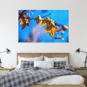 ドライオークの葉 – 春は遠くない キャンバスプリント (インサイチュ (寝室))