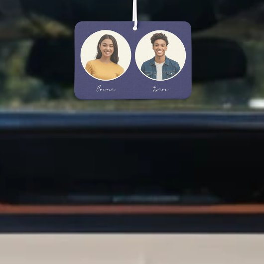 ドライバとパートナーの写真の名前を元に戻すカスタム カーエアーフレッシュナー