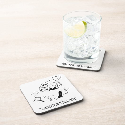 ドライバーがスピードカメラを通過するとチーズと言う コースター (右側)