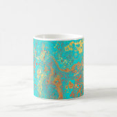 ドライブラシ絵画の大理石金ゴールドアートワーク。抽象芸術f コーヒーマグカップ (中央)