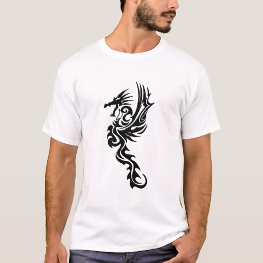 ドラゴンが天空を支配する - 黒龍のシルエット Tシャツ (正面)