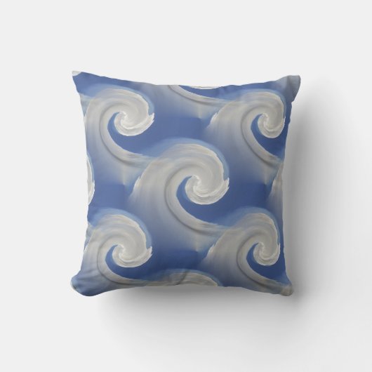 ドラゴンが空に….. クッション (正面)