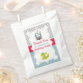 ドラゴンと城の誕生日パーティー フェイバーバッグ (クリップ留めされた状態)