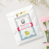 ドラゴンと城の誕生日パーティー フェイバーバッグ (封をした状態)