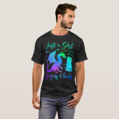 ドラゴンと本が大好きな女の子 ドラゴン リア Tシャツ (正面フル)