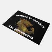 ドラゴンと「ドラゴンに用心」 ドアマット (アングル)