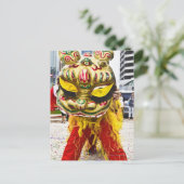 ドラゴンの中国の衣装を着た二人、青島。 ポストカード (スタンド正面)