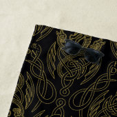 ドラゴンの家 |金ゴールドの水切り竜の模様 ビーチタオル (インサイチュ)