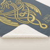 ドラゴンの家 | Golden Filigree Dragon Crest シェルパブランケット (3/4)