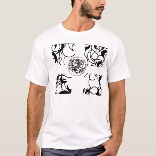 ドラゴンの月 Tシャツ (正面)