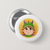 ドラゴンの衣装を着たかわいい男の子 缶バッジ (正面&裏面)