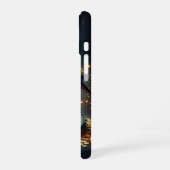 ドラゴンの金守りデザイン iPhone 16ケース (左側面)