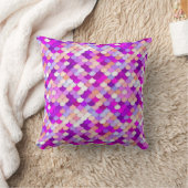 "ドラゴンはかりで測" – 紫。ホットピンクと桃 クッション (ブランケット)