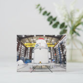 ドラゴンは補給の準備をする ポストカード (スタンド正面)