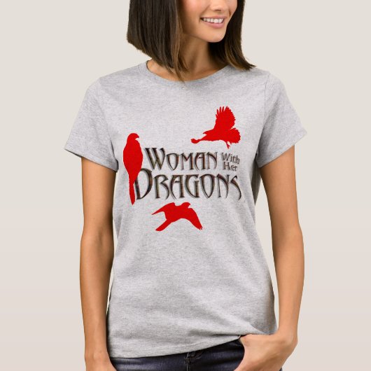 ドラゴンを持つ女性 Tシャツ (正面)