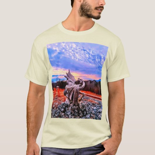 ドラゴンウェアとキッタスティックデザイン Tシャツ (正面)