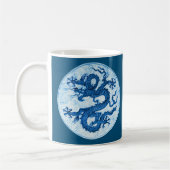 ドラゴン中国の、インディゴブルーとホワイトコーヒーマグ コーヒーマグカップ (左)