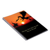 ドラゴン対ナイト感動的やる気を起こさせる ノートブック (右側)