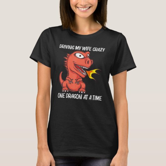 ドラゴン男性へパパ火吹き生き物1 Tシャツ (正面)