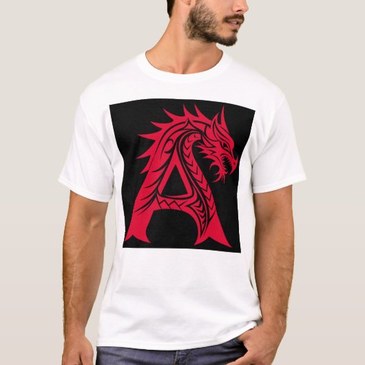ドラゴン風の文字A、ドラゴンアルファベット、モノグラム Tシャツ (正面)