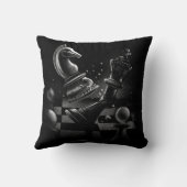 ドラマチックなチェスのモノクロ クッション (裏面)
