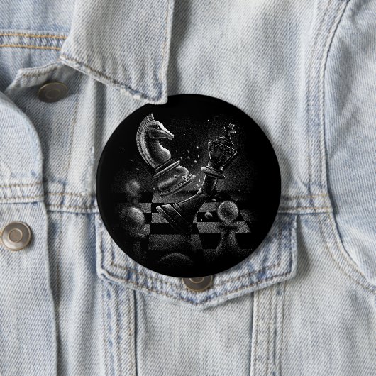 ドラマチックなチェスの戦い – 騎士と馬 缶バッジ (インサイチュ)