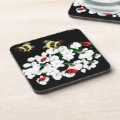 ドラマチックなハチのテンサイと黒の白い花 コースター (左側)