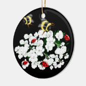 ドラマチックなハチのテンサイと黒の白い花 セラミックオーナメント (左)