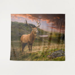 ドラマチックな山並みの赤鹿 タペストリー