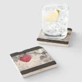 ドラマチックな赤いハートの形をしたリンゴ ストーンコースター (横)