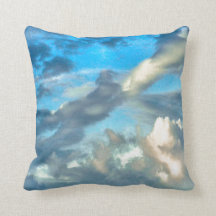 ドラマチックな雲と青空：自然撮影