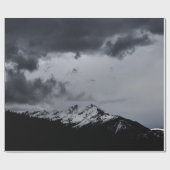 ドラマチックな雲の下の雪山 ラッピングペーパー (フラット)