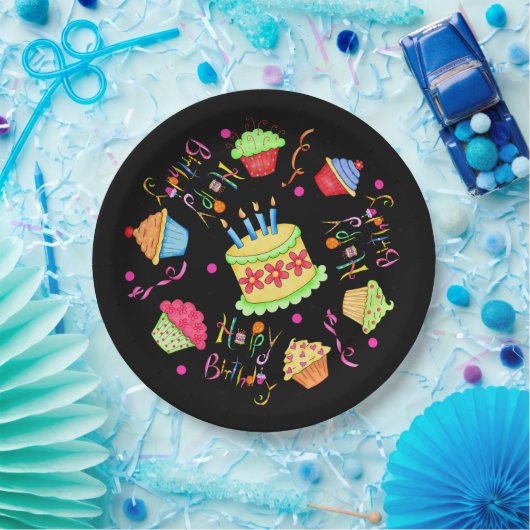 ドラマチックな黒いカップケーキとケーキハッピーバースデー ペーパープレート (パーティー)