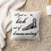 ドラマーおもしろいキックのドラムペダルロック&転が音楽 クッション (ブランケット)