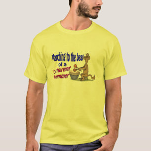 ドラマーのビートに向かって行進違うする Tシャツ