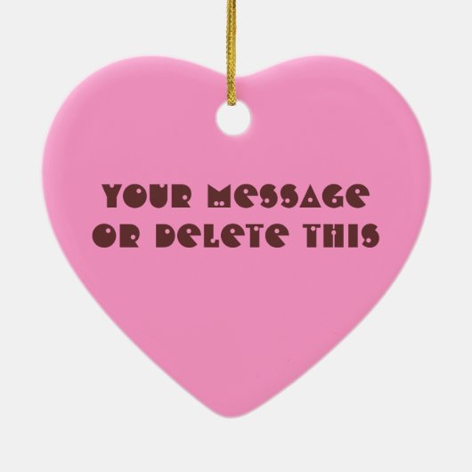 ドラマーの女の子のドラムスティックのカスタマイズ可能なピンクのオーナメント セラミックオーナメント (裏面)