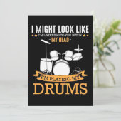 ドラムを演奏中 招待状 (スタンド正面)